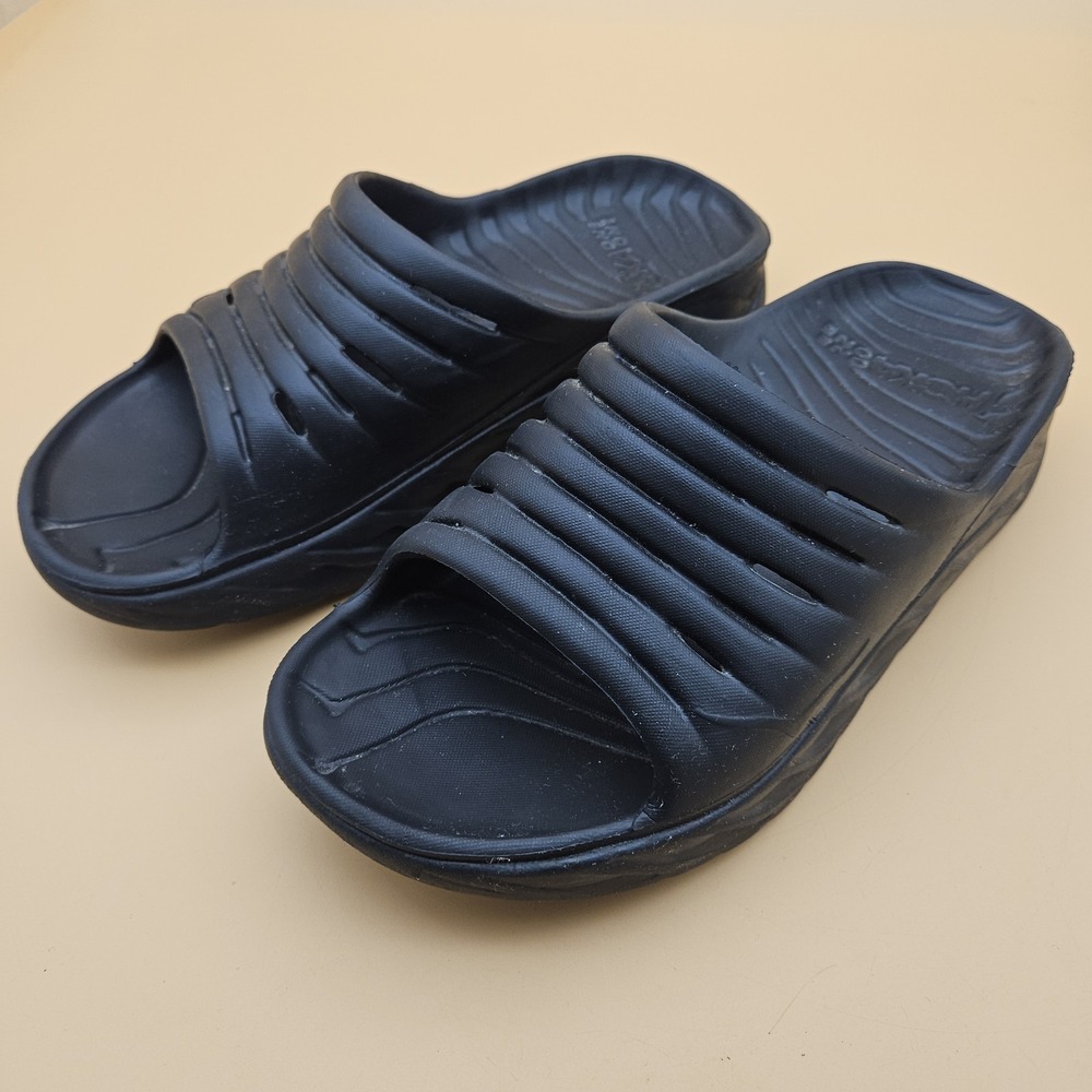 Hoka One One Ora Recovery Slide Sandals Black Size US Mens M7 / Womens W9